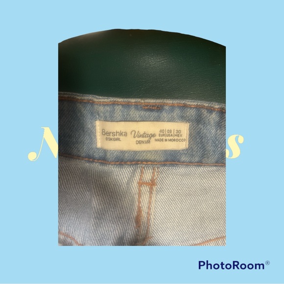 Bershka mini skirt - Picture 2 of 2